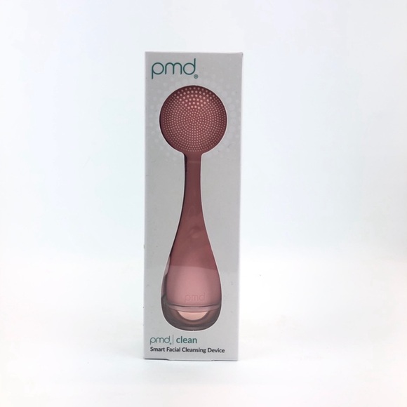 PMD Clean smart cleaning facial device - Picture 1 of 4